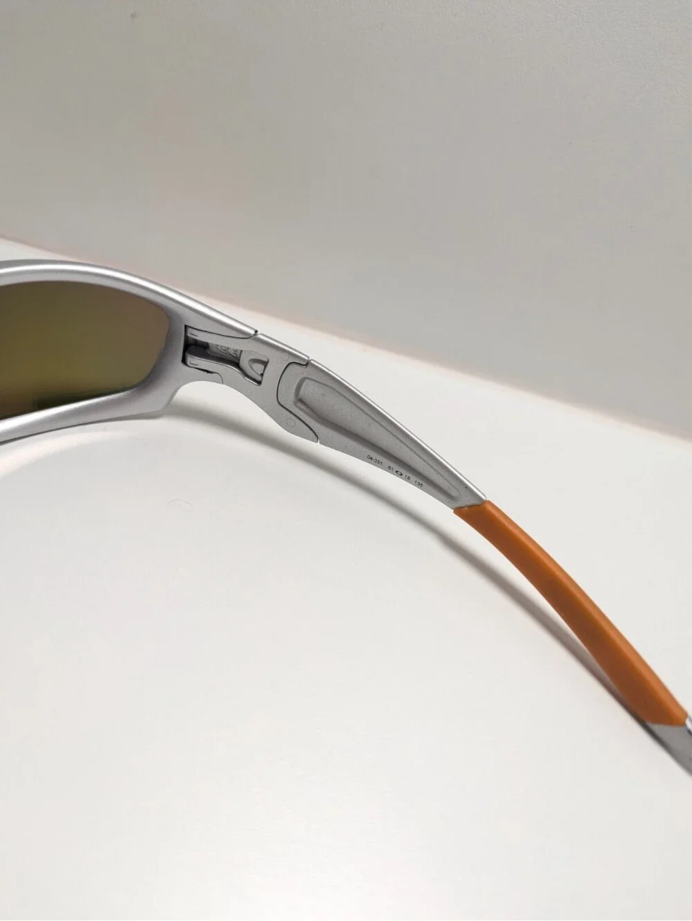 Oakley Straight 04-331 Fire Iridium Lens Silver Wrap Men's Sunglasses 61-18-135
